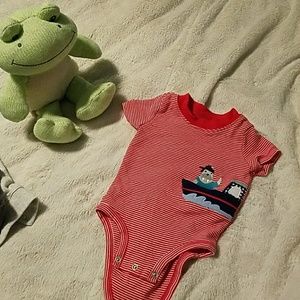 Baby onsie with walrus